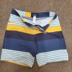 Patagonia Wavefarer Board Beach Shorts Mens Size 34 Multi Color Striped Nylon